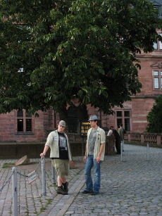 Vorm Schloss